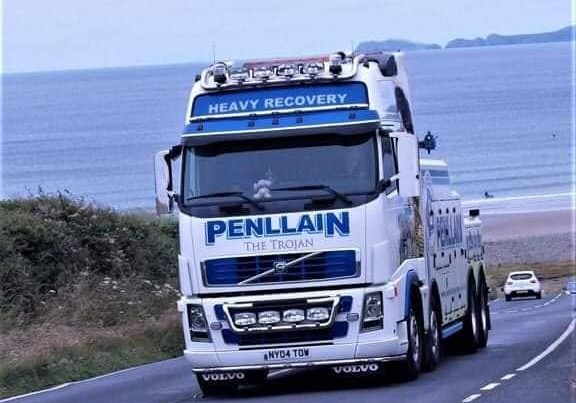 24-Hour Vehicle Recovery | HGV Recovery | Light Recovery | Mobile Fuel Draining | Vehicle Repair Shop | Penllain Garage | Vehicle Recovery in Pembrokeshire, Carmarthenshire & Ceredigion